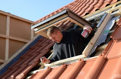 Pose de fenêtres de toit Velux à Molandier